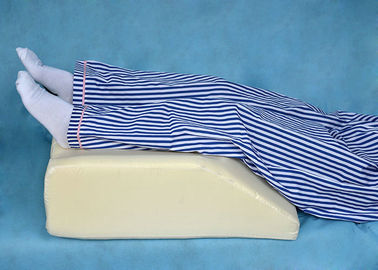 Waterproof Pasien Biru terbaring di tempat tidur Produk Medis Bantal Of Sponge