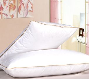 Eco-friendly emas Piping Cotton Hotel Bawah Feather Pillow, Bantal Dicuci Grosir