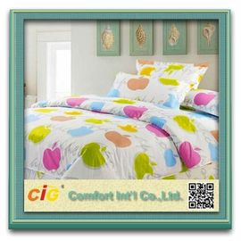 Dicetak Peach Skin Sprei Kain peached Bedding Lembar Polyester Fabric Merah / Biru / Pink